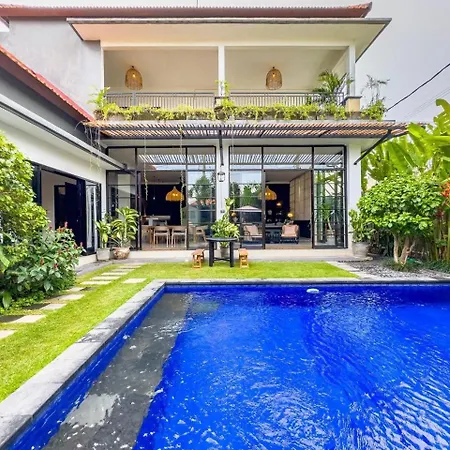 3 Bed Tropical Villa With Private Pool